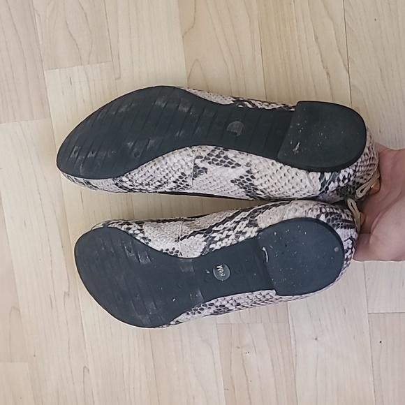 Kate Spade Snakeskin Taffy Studded Ballet Flats Slip-On Size 8.5 - Picture 8 of 9